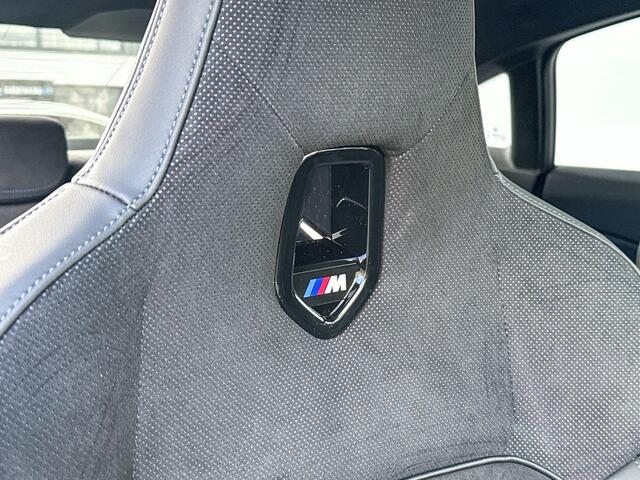 BMW 2-SERIE Gran Coupe M235 M-Pro / M-Stoelen / Panoramadak / Stoelverwarming / Head up Display / Harman Kardon Audio