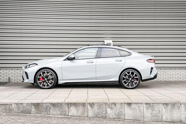 BMW 2-SERIE Gran Coupé 220 M Sportpakket Pro / Innovation Pack