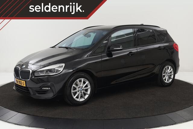 BMW 2-SERIE Active Tourer 218i Executive | Stoelverwarming | Full LED | Sportstoelen | Navigatie | Climate control | Keyless | PDC | Cruise control | Bluetooth