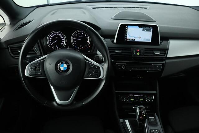 BMW 2-SERIE Active Tourer 218i Executive | Stoelverwarming | Full LED | Sportstoelen | Navigatie | Climate control | Keyless | PDC | Cruise control | Bluetooth