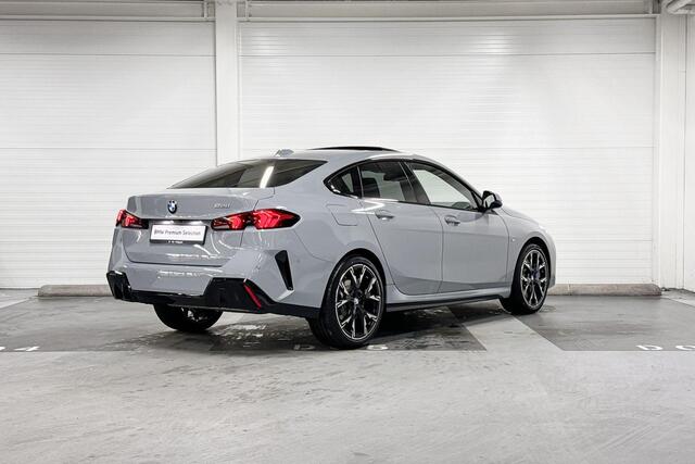 BMW 2-SERIE Gran Coupé 220 | M-Sport | Premium Pack | Driving Assistant Plus | Harman/Kardon | Panoramadak | Comfort Access