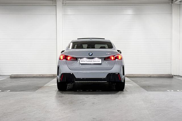 BMW 2-SERIE Gran Coupé 220 | M-Sport | Premium Pack | Driving Assistant Plus | Harman/Kardon | Panoramadak | Comfort Access