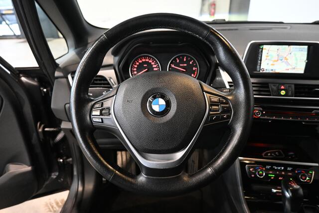 BMW 2-SERIE Active Tourer 218d Automaat Centennial High Executive Clima Cruise control Navigatie Leer Trekhaak LED Inruil mogelijk