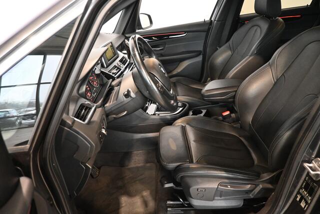 BMW 2-SERIE Active Tourer 218d Automaat Centennial High Executive Clima Cruise control Navigatie Leer Trekhaak LED Inruil mogelijk