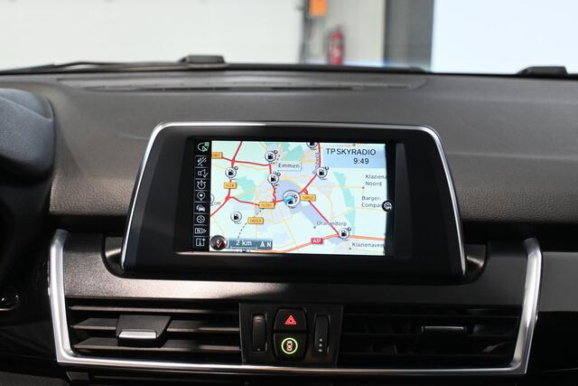 BMW 2-SERIE Active Tourer 218d Automaat Centennial High Executive Clima Cruise control Navigatie Leer Trekhaak LED Inruil mogelijk