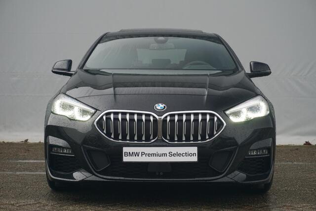 BMW 2-SERIE Gran Coupé 218i M Sport / Stoel- en Stuurverwarming / Elektrische Stoelen