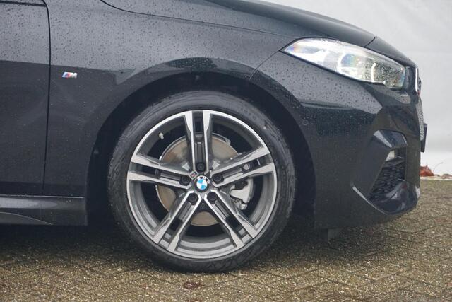 BMW 2-SERIE Gran Coupé 218i M Sport / Stoel- en Stuurverwarming / Elektrische Stoelen