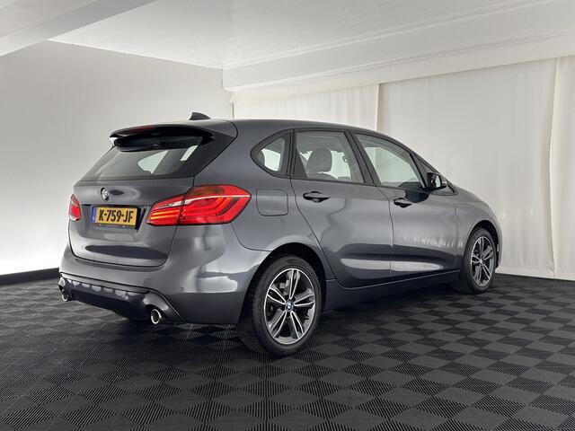 BMW 2-SERIE Active Tourer 218d Executive Edition Aut. *HEAD-UP | FULL-LED | 1/2LEATHER | AMBIENTL-LIGHT | CAMERA | NAVI-FULLMAP | SPORT-SEATS | 17''ALU | ECC | PDC | CRUISE*