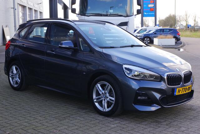 BMW 2-SERIE Active Tourer 218i 141 PK Automaat M-Sport High Executive, Leder, Head-Up, Stoelverwarming