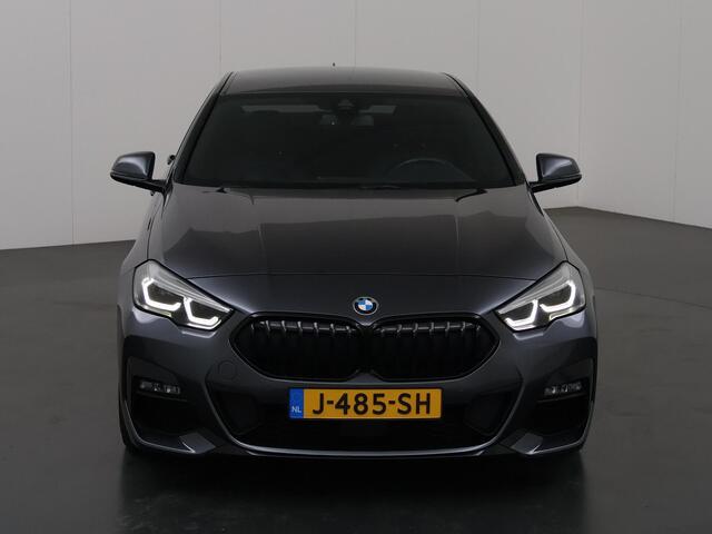 BMW 2-SERIE Gran Coupé 218i High Executive M Sport | Parkeercamera | Virtual Cockpit | Keyless go | Stoelverwarming | Navigatie |