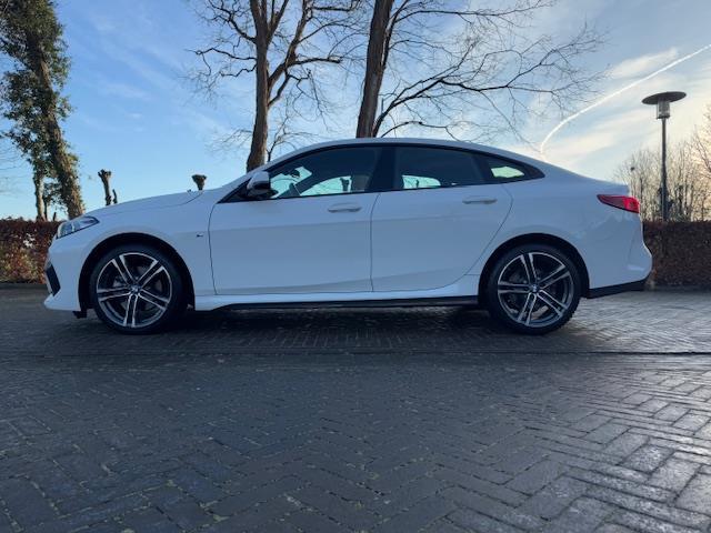 BMW 2-SERIE Gran Coupé 218i BUSINESS EDITION PLUS/M-PAKKET/LED/LEER/NAV/ACARPLAY