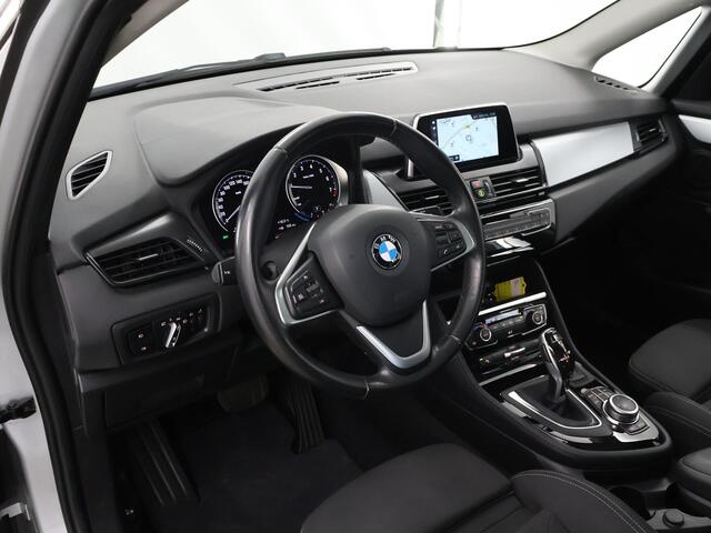 BMW 2-SERIE Active Tourer 218i Executive Launch Edition | Panoramadak | Navigatie | Parkeercamera | Elektr. Achterklep | Climate Control | Keyless Go |