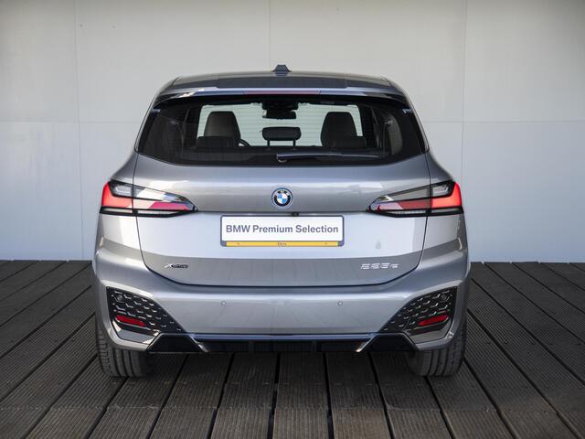 BMW 2-SERIE Active Tourer 225e xDrive | M Sport Pakket | Innovation Pack | 18" | Head-Up Display | Verwarmd Stuurwiel | Trekhaak