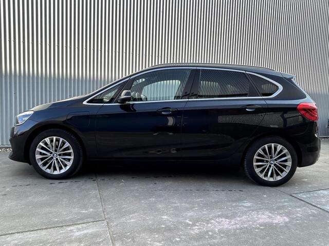 BMW 2-SERIE Active Tourer 225xe iPerformance Executive | leder| panoramadak| verwarmbare voorstoelen|