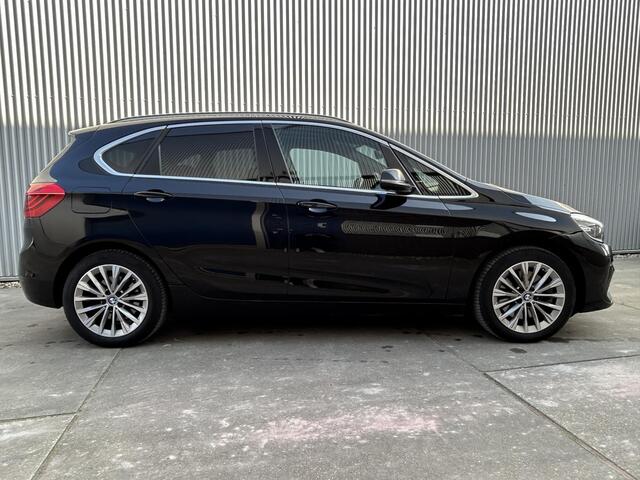 BMW 2-SERIE Active Tourer 225xe iPerformance Executive | leder| panoramadak| verwarmbare voorstoelen|