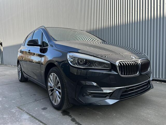 BMW 2-SERIE Active Tourer 225xe iPerformance Executive | leder| panoramadak| verwarmbare voorstoelen|