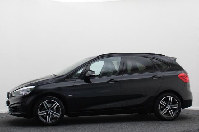 BMW 2-SERIE Active Tourer 218i Corporate Lease High Executive Leer, Head-Up, Cruise, Climate, Navigatie, Bluetooth, LED, PDC, 17''