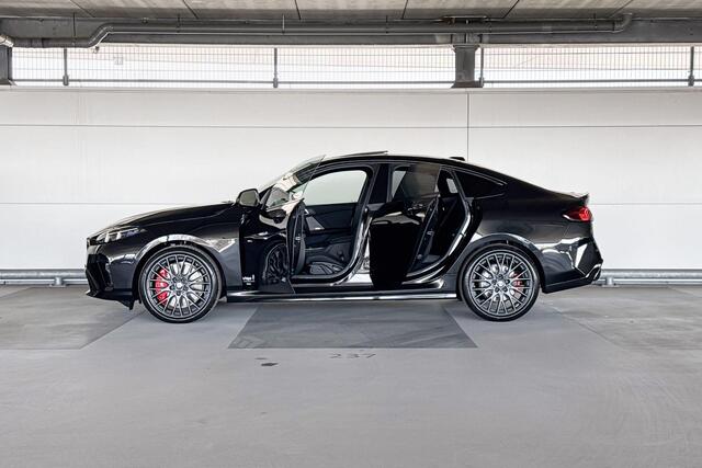 BMW 2-SERIE Gran Coupé 220 | M Sportpakket Pro | Glazen panoramadak