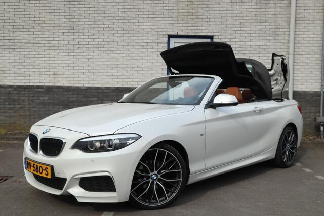 BMW 2-SERIE Cabrio 218i High Executive