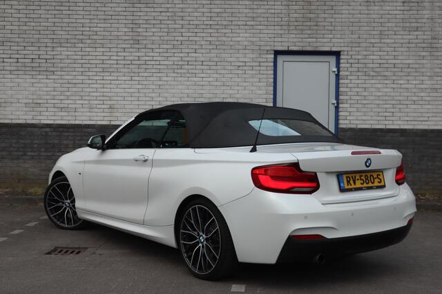 BMW 2-SERIE Cabrio 218i High Executive