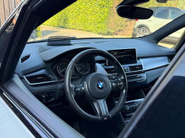 BMW 2-SERIE Active Tourer 225xe M Sport HUD LEER