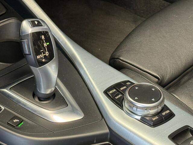 BMW 2-SERIE Cabrio 218i M Sport Automaat Leder Xenon Navi Clima Automaat Zeer Nette Auto!