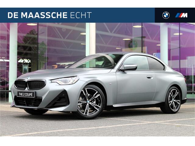 BMW 2-SERIE Coupé 220i High Executive M Sport Automaat / Live Cockpit Professional / Stoelverwarming / Adaptieve LED / Parking Assistant / Active Cruise Control / M Sportonderstel