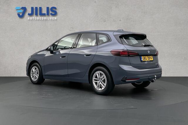 BMW 2-SERIE Active Tourer 218i | Camera | Apple Carplay | Trekhaak | Digitaal display | LED koplampen
