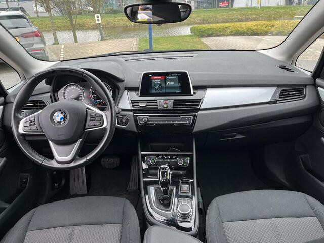 BMW 2-SERIE Active Tourer 218i Executive | 140Pk | Clima | Automaat | Dealer OH | Winterset |