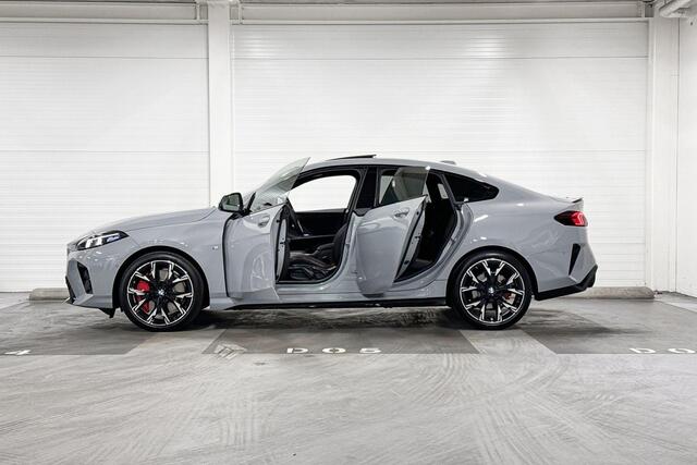 BMW 2-SERIE Gran Coupé 220 | M-Sport Pro | Premium Pack | Driving Assistant Plus | Harman/Kardon | Panoramadak | Comfort Access