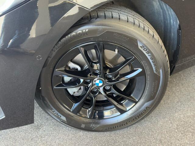 BMW 2-SERIE Active Tourer 225e xDrive Black Pack