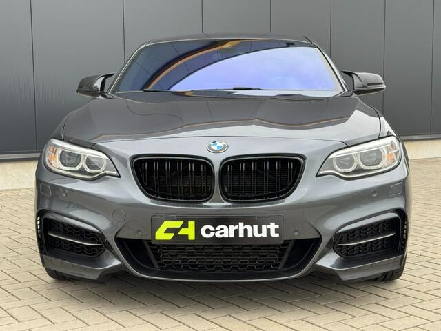 BMW 2-SERIE M235I EXECUTIVE Leer , 4x Michelin, Harman Kardon