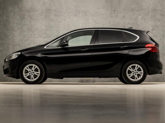 BMW 2-SERIE Active Tourer 218i Centennial Executive (NAVIGATIE, CLIMATE, LED KOPLAMPEN, GETINT GLAS, SPORTSTOELEN, CRUISE, PARKEERSENSOREN, NIEUWE APK, NIEUWSTAAT)