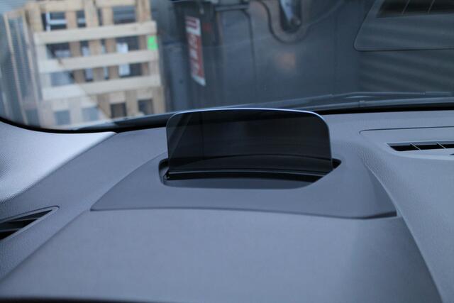 BMW 2-SERIE Active Tourer 218i Executive Sport Line Automaat / Sportstoelen / LED / Head-Up / Navigatie Plus / Cruise Control