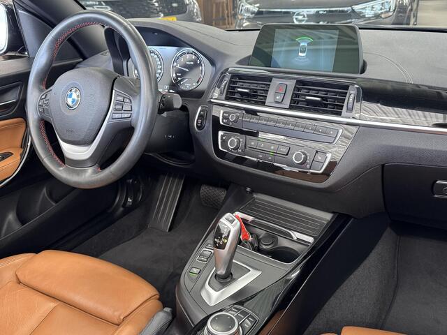 BMW 2-SERIE Cabrio 220i High Executive