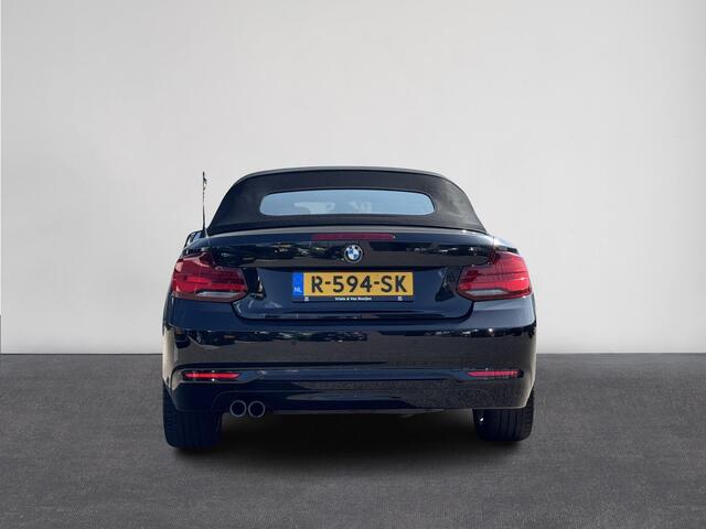 BMW 2-SERIE Cabrio 220i High Executive