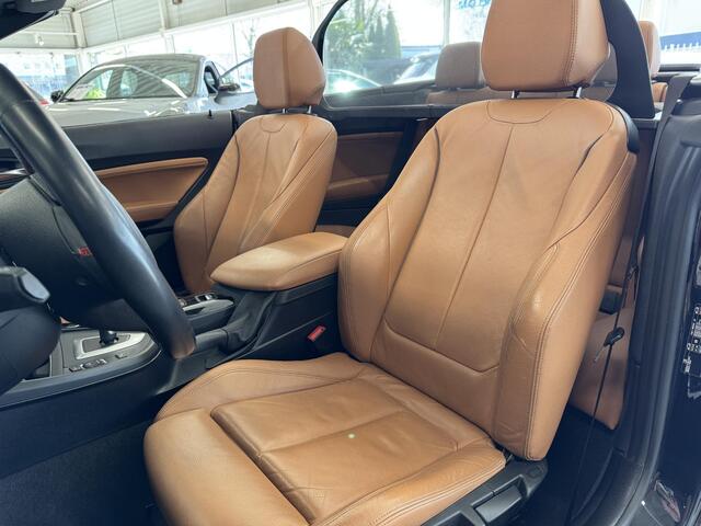 BMW 2-SERIE Cabrio 220i High Executive