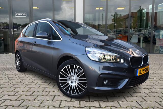 BMW 2-SERIE Active Tourer 218i Centennial Executive | Cruise | Trekhaak | 18 Inch |