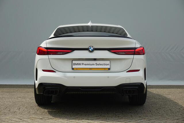 BMW 2-SERIE Gran Coupé 220i High Executive M Sport Hifi / Panorama Dak / Comfort Acces / Stoelverwarming