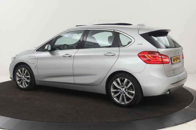BMW 2-SERIE Active Tourer 225xe iPerformance High Executive | Panoramadak | Leder | Sport Line | Stoelverwarming | Head-Up | Full LED | Sportstoelen | Navigatie | Keyless | Climate control
