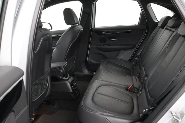 BMW 2-SERIE Active Tourer 225xe iPerformance High Executive | Panoramadak | Leder | Sport Line | Stoelverwarming | Head-Up | Full LED | Sportstoelen | Navigatie | Keyless | Climate control