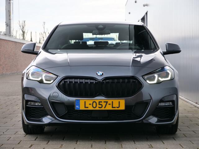 BMW 2-SERIE Gran Coupé 218i 136pk Business Edition AUTOMAAT M-pakket / Camera / Apple CarPlay