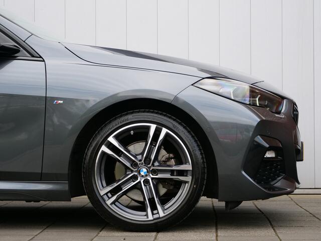 BMW 2-SERIE Gran Coupé 218i 136pk Business Edition AUTOMAAT M-pakket / Camera / Apple CarPlay