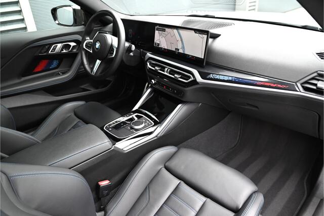 BMW 2-SERIE Coupé 220i M-PERFORMANCE / SCHUIFDAK / M-SEATS / CARBON / MEMORY / CAMERA / 20" / UNIEK