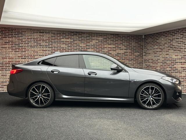 BMW 2-SERIE Gran Coupé 218i High Executive M-Sport| Dak| Harman/kardon| Head-up|