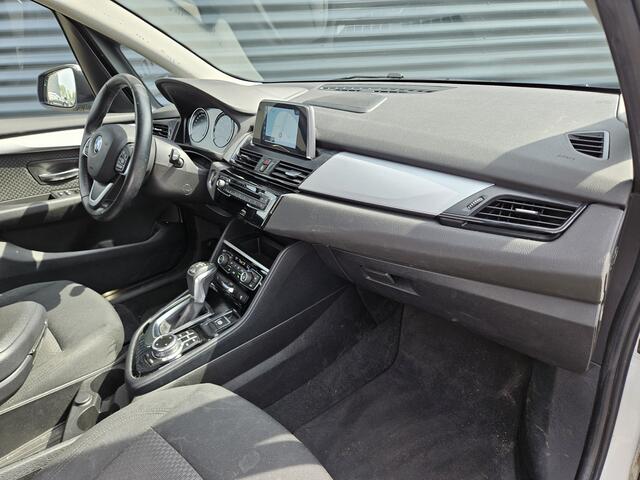 BMW 2-SERIE Active Tourer 225xe iPerformance Plug In Hybrid 225pk PHEV | Navi | Stoelverwarming | 17"L.M | El. Achterklep | Cruise Control | PDC V + A |