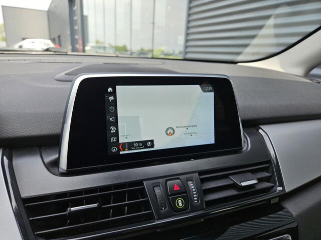 BMW 2-SERIE Active Tourer 225xe iPerformance Plug In Hybrid 225pk PHEV | Navi | Stoelverwarming | 17"L.M | El. Achterklep | Cruise Control | PDC V + A |