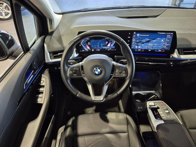 BMW 2-SERIE Active Tourer 218i Groot scherm | LED | Camera | Half leer | Parkeerass. | Carplay