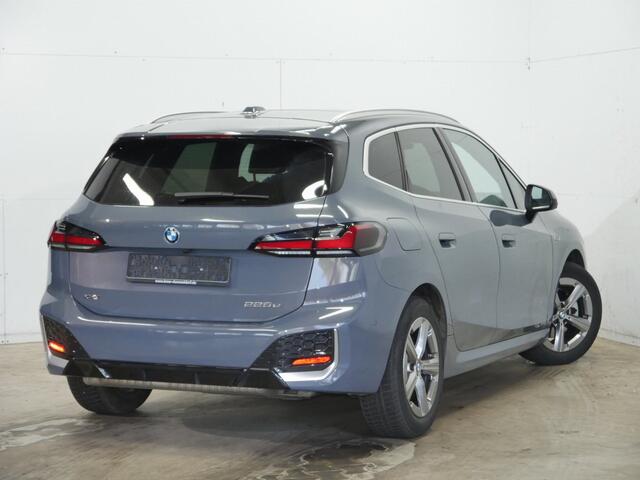 BMW 2-SERIE Active Tourer 225e xDrive | M-sport | Panorama | Head-Up | Winter en Zomerset | Plug In Hybride