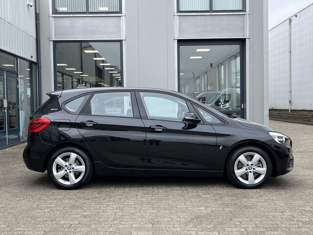 BMW 2-SERIE Active Tourer 225xe iPerformance Executive | Navi/Head-Up/17"/PDC/Clima/Cruise/Stoelverw./Afn.Trekhaak